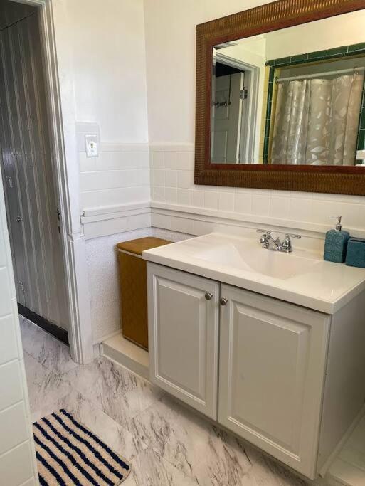 Cozy Home, King Bed, 3 Bedrooms,Close To Downtown Beaches Towncenter Jacksonville Exterior photo